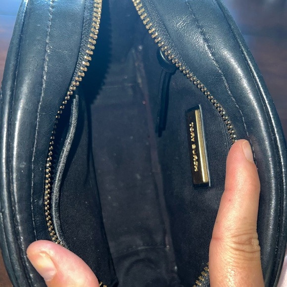 SOLD - Tory Burch Kira Camera Bag - Picture 6 of 8